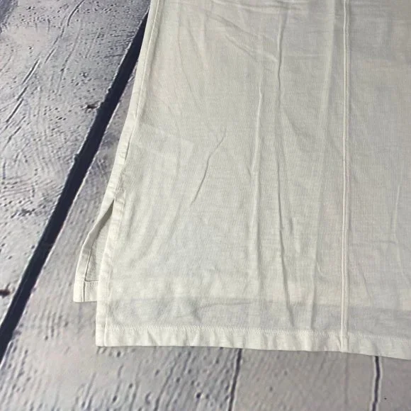 Lucy & Laurel Women Relaxed Tank Top Classic White - Picture 7 of 9